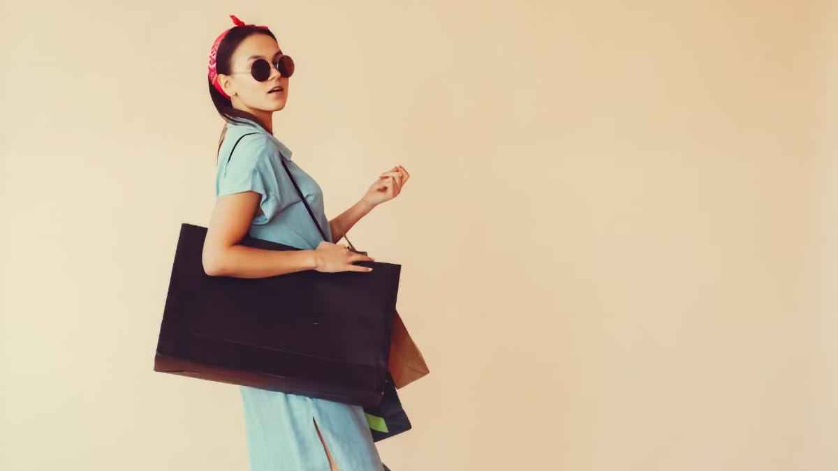 Quel sac porter selon sa tenue ? Du cabas du quotidien à la pochette du soir, découvrez quel sac choisir.