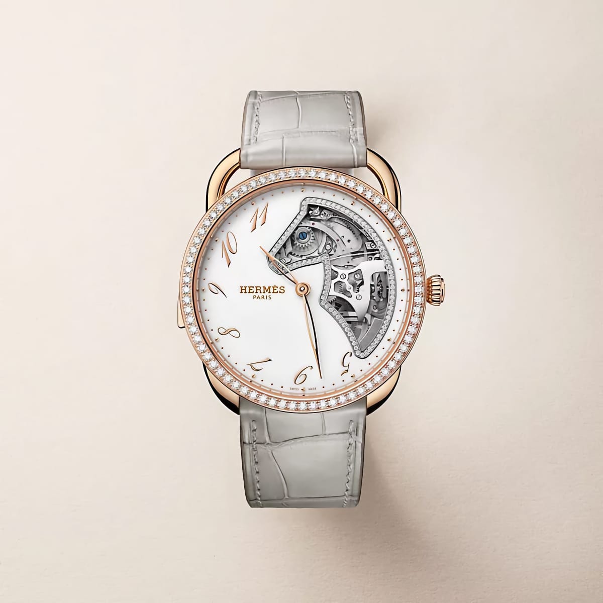 Montre Hermès Arceau Samarcande 38 mm gris perle avec mouvement squeletté